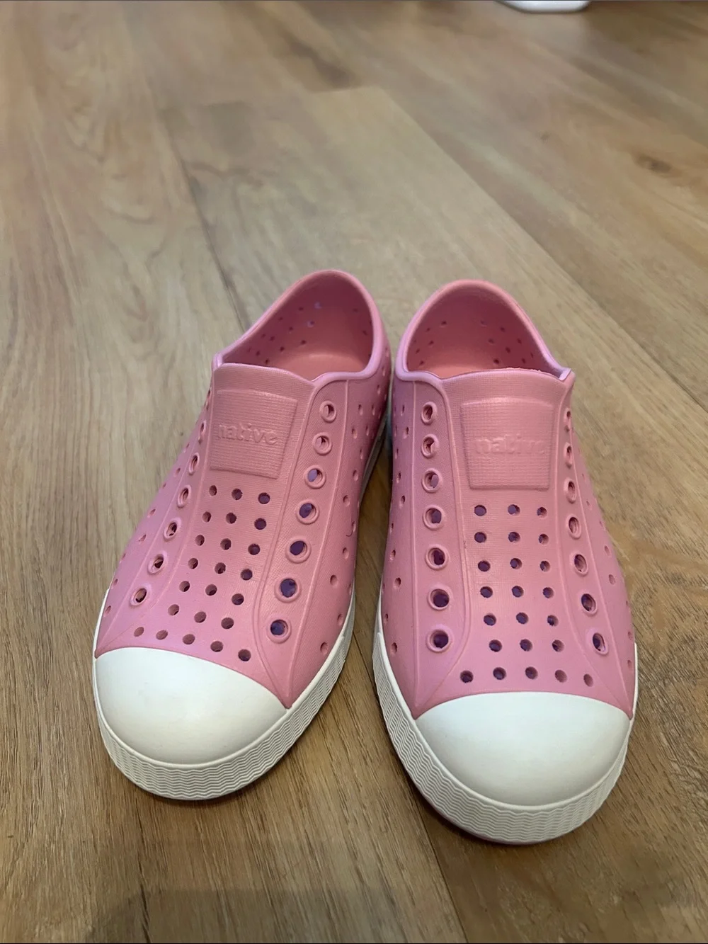 Native Kids Pink Water-Resistant Casual Shoes